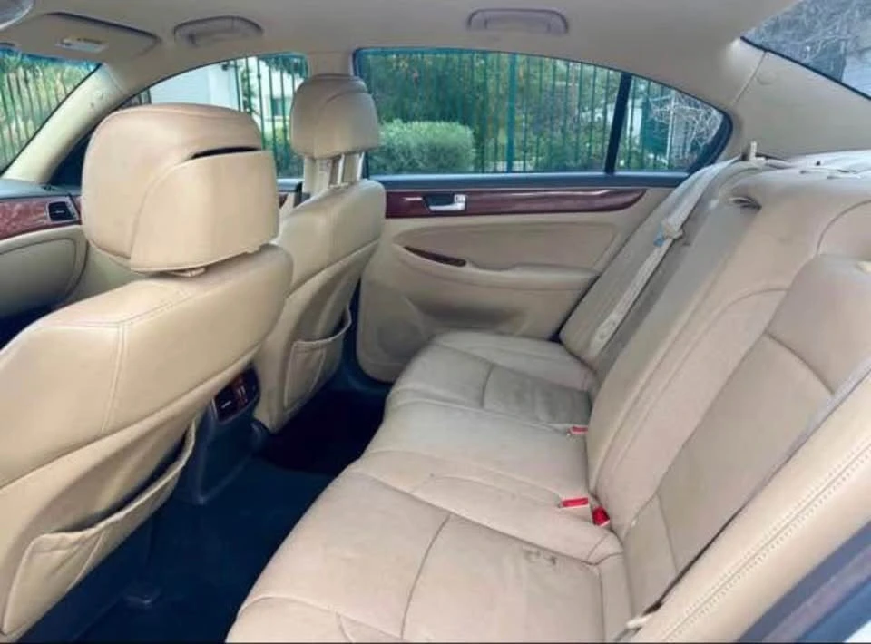2013 Hyundai Genesis - Image 5 of 5