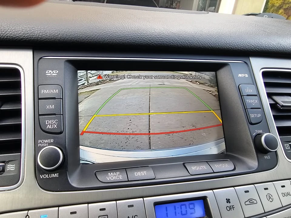 2013 Hyundai Genesis - Image 16 of 20