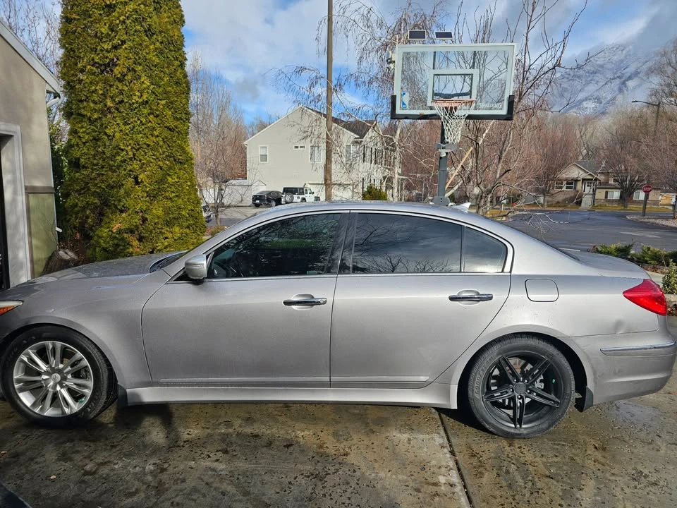 2013 Hyundai Genesis - Image 5 of 20