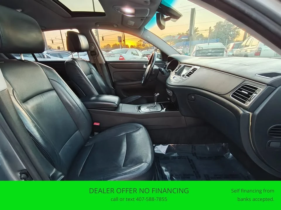 2013 Hyundai Genesis - Image 16 of 20