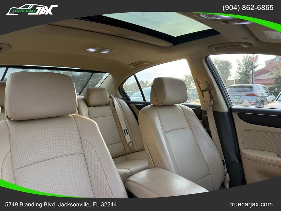 2013 Hyundai Genesis - Image 16 of 20