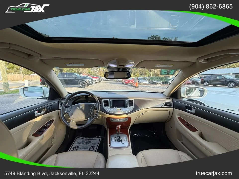 2013 Hyundai Genesis - Image 8 of 20