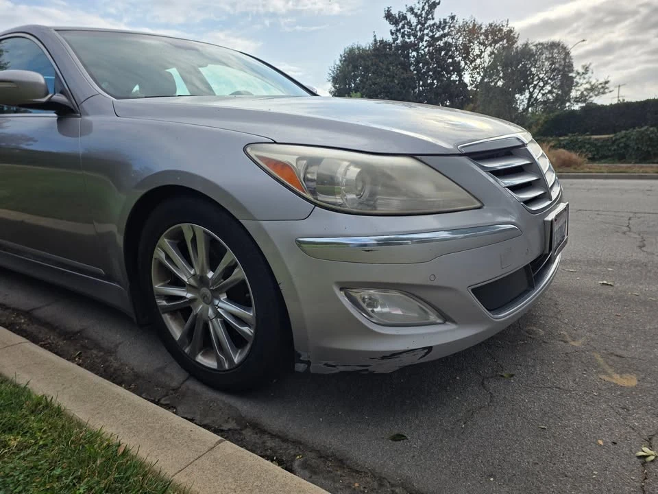 2013 Hyundai Genesis - Image 9 of 9