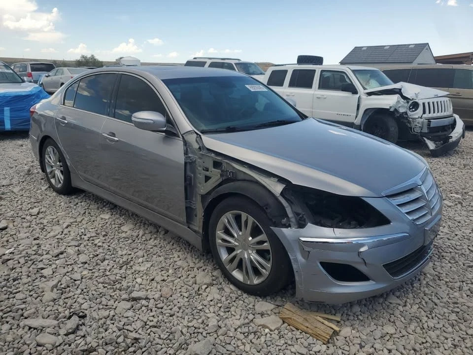 2013 Hyundai Genesis - Image 20 of 20