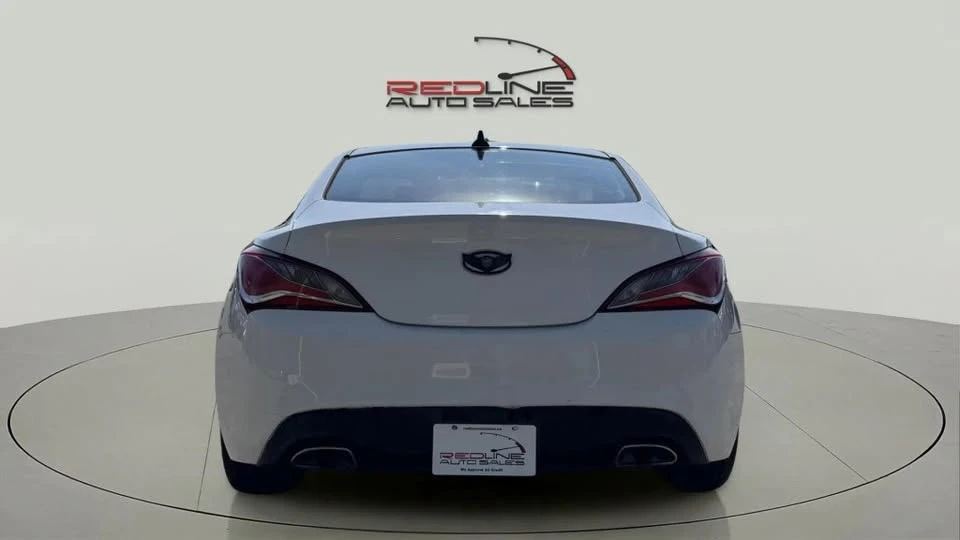 2013 Hyundai Genesis - Image 4 of 9
