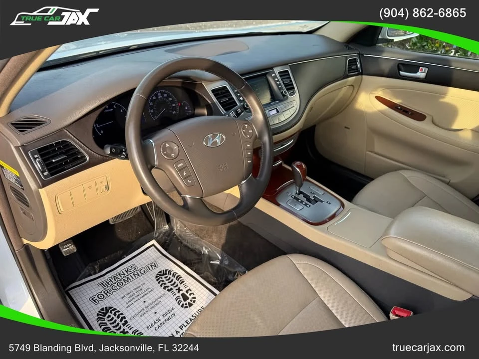 2013 Hyundai Genesis - Image 11 of 20