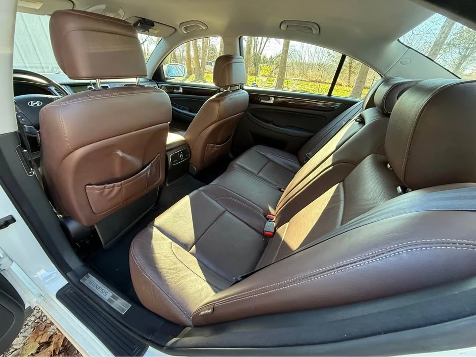 2013 Hyundai Genesis - Image 11 of 11
