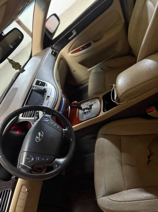 2013 Hyundai Genesis - Image 5 of 6