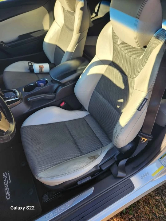 2013 Hyundai Genesis - Image 2 of 8