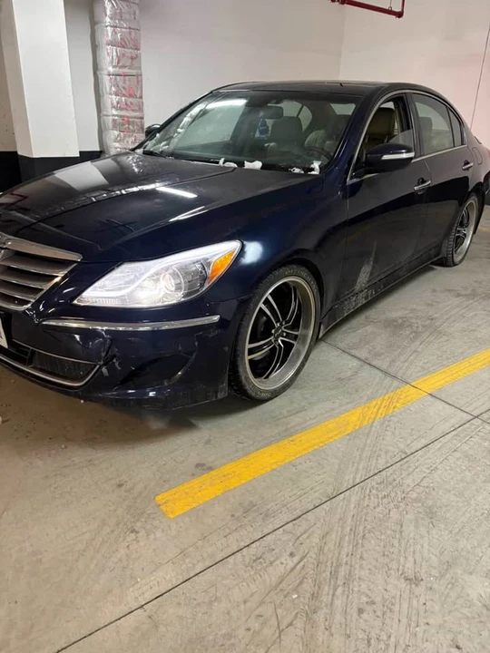 2013 Hyundai Genesis - Image 5 of 7