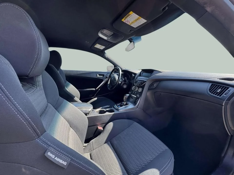 2013 Hyundai Genesis - Image 9 of 12