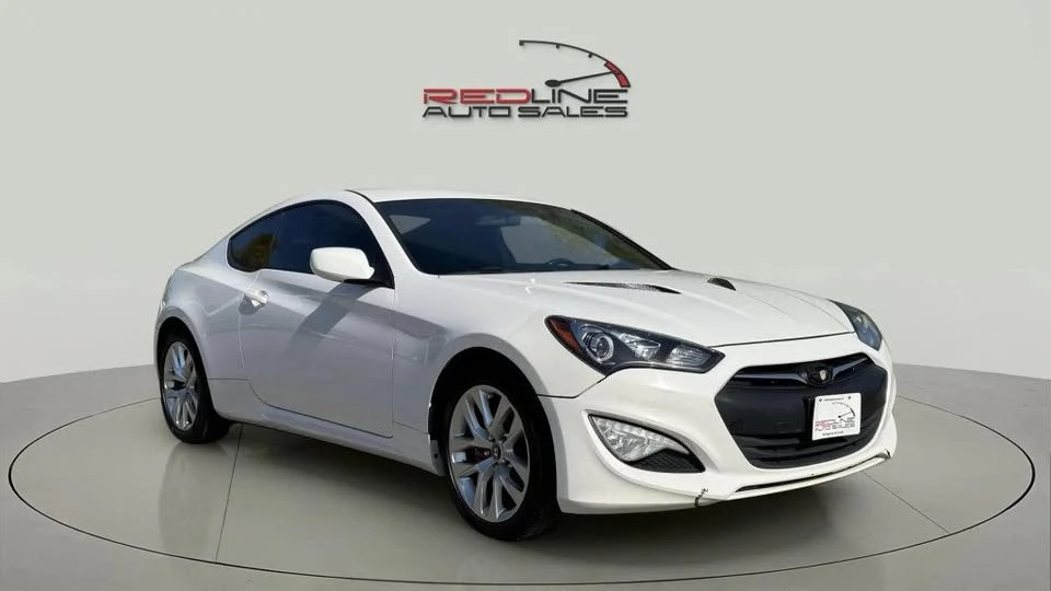 2013 Hyundai Genesis - Image 3 of 12