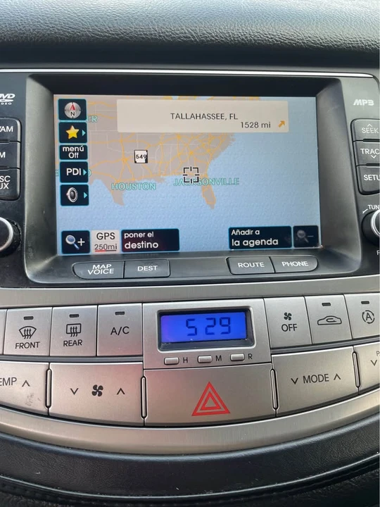 2013 Hyundai Genesis - Image 11 of 12