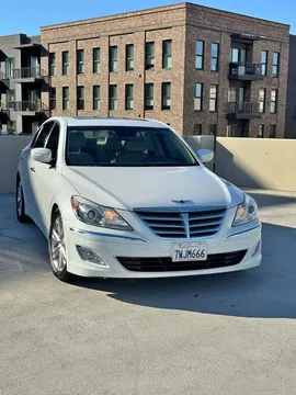 2013 Hyundai Genesis
