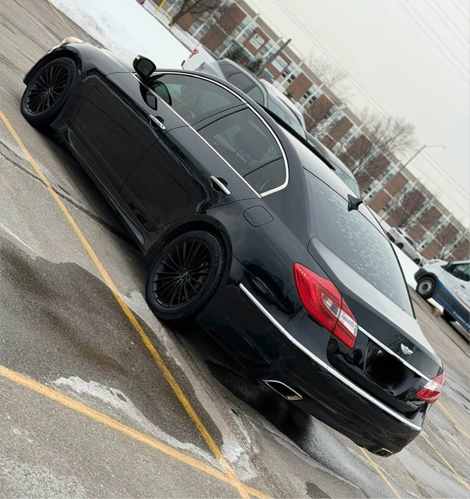 2013 Hyundai Genesis - Image 6 of 18