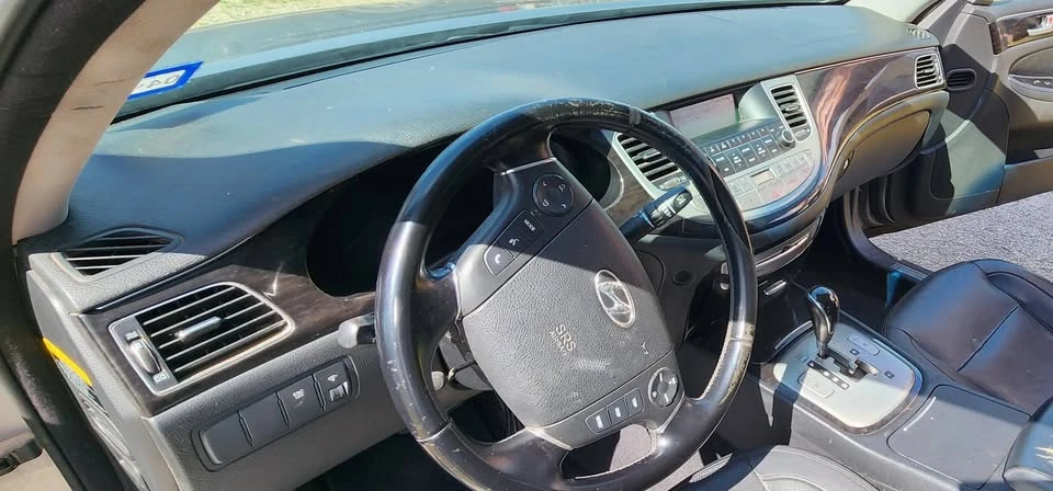 2013 Hyundai Genesis - Image 6 of 7