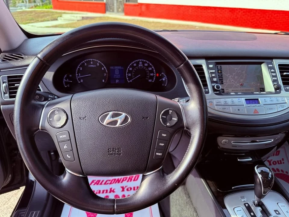 2013 Hyundai Genesis - Image 15 of 18