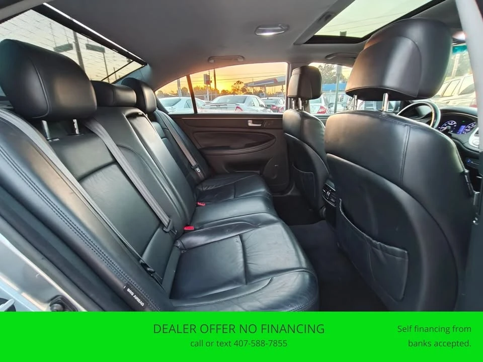 2013 Hyundai Genesis - Image 13 of 19
