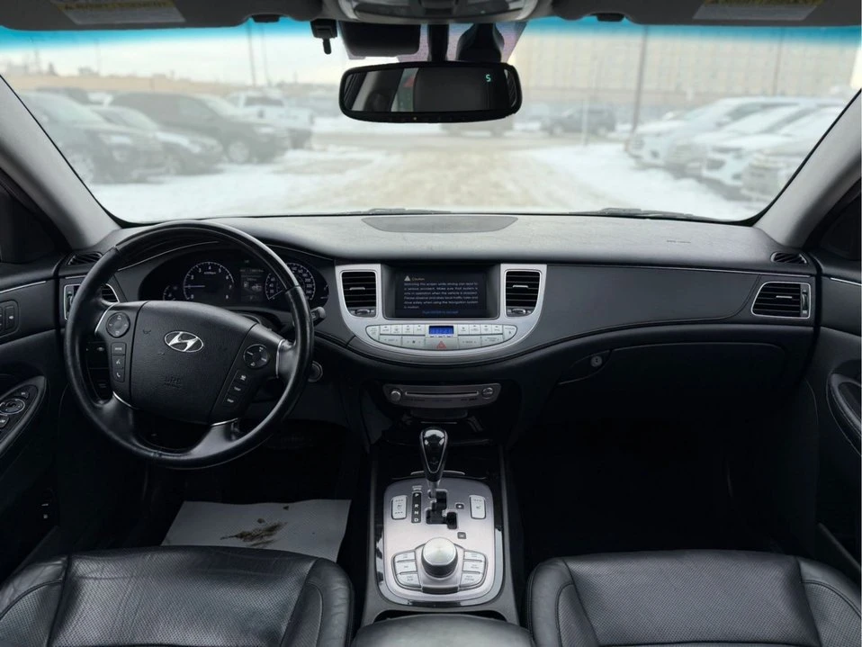 2013 Hyundai Genesis - Image 13 of 18