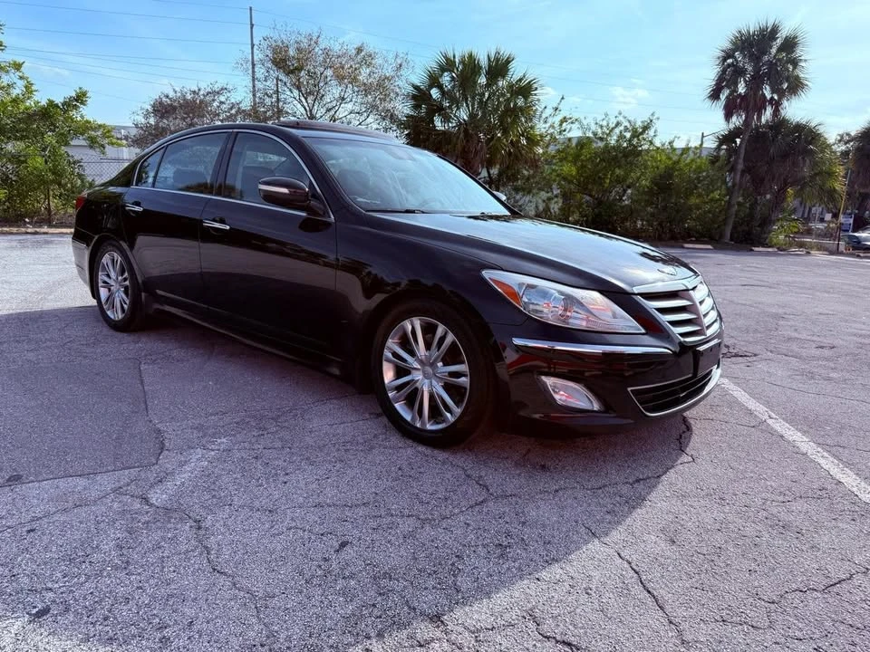 2013 Hyundai Genesis - Image 7 of 20