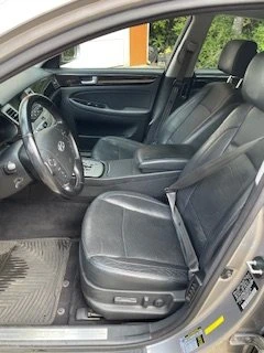 2013 Hyundai Genesis - Image 9 of 9