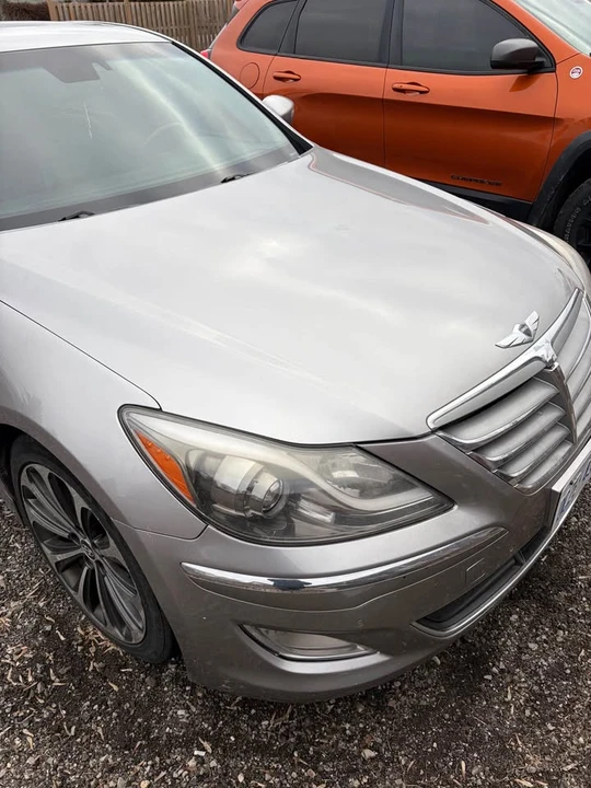 2013 Hyundai Genesis - Image 2 of 10