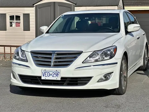 2013 Hyundai Genesis