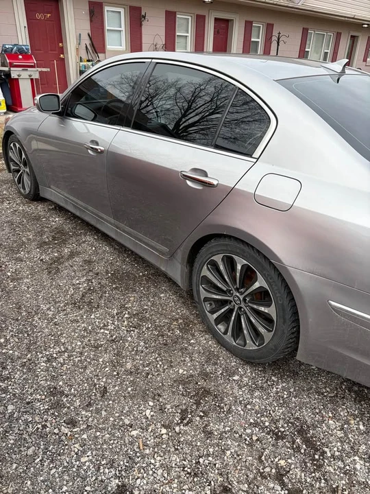 2013 Hyundai Genesis - Image 8 of 9