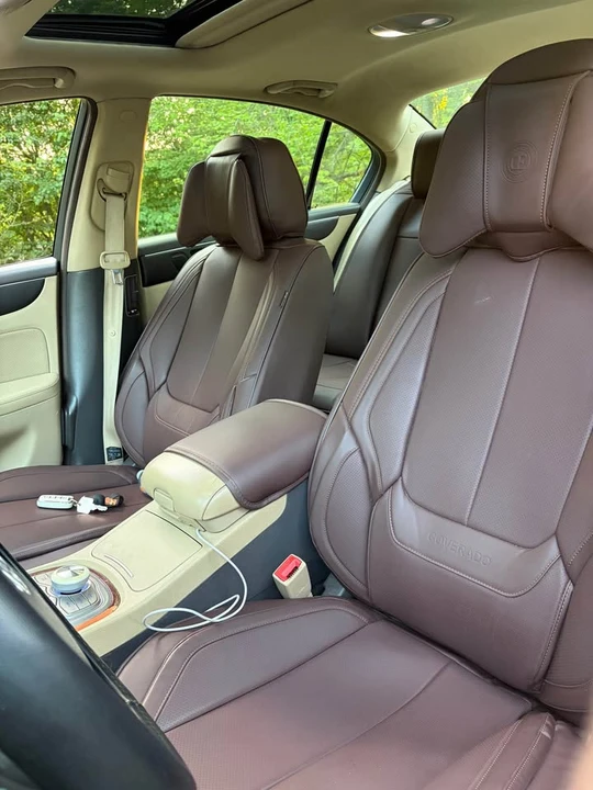 2013 Hyundai Genesis - Image 13 of 14