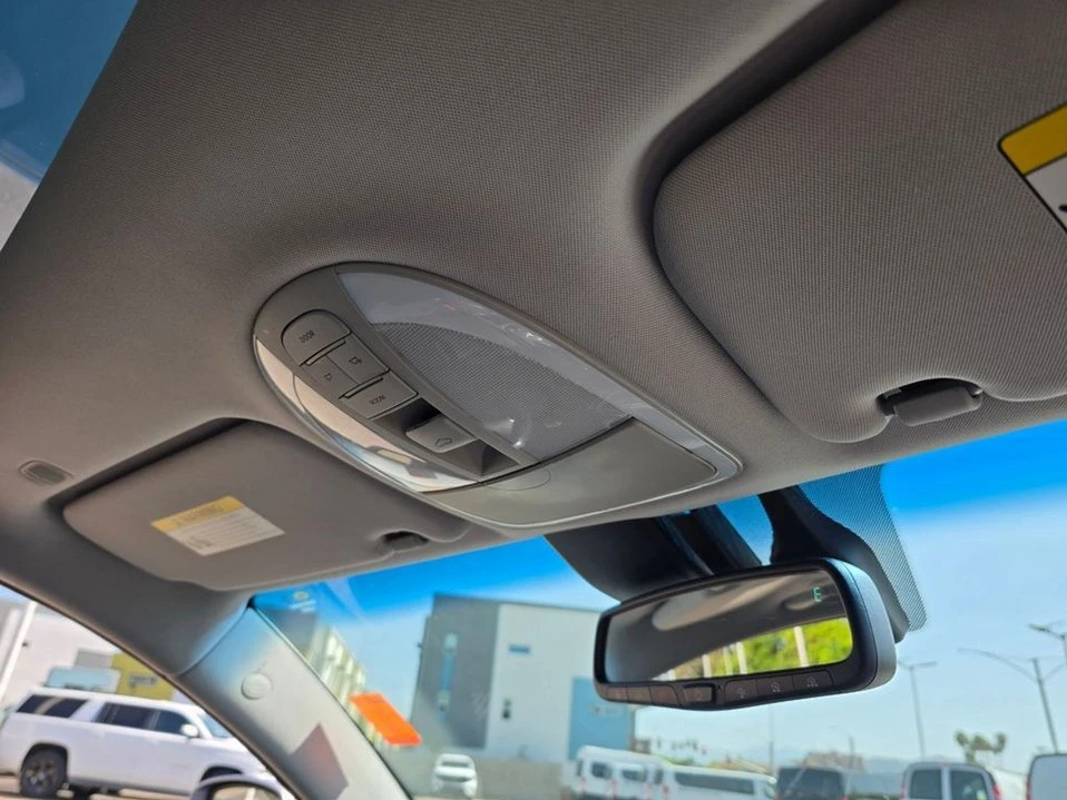 2013 Hyundai Genesis - Image 15 of 20