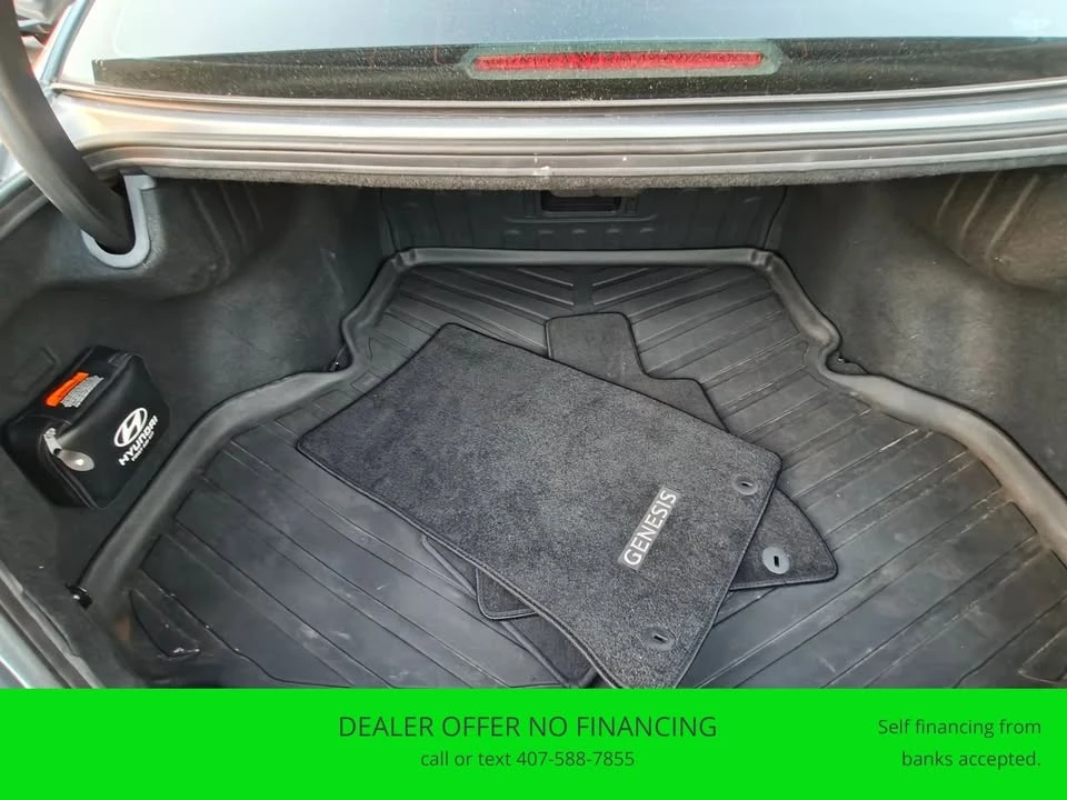 2013 Hyundai Genesis - Image 13 of 20