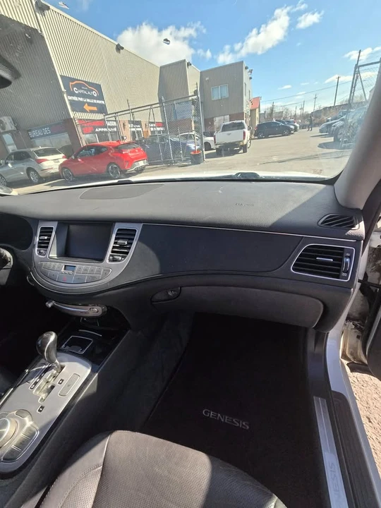 2013 Hyundai Genesis - Image 6 of 9