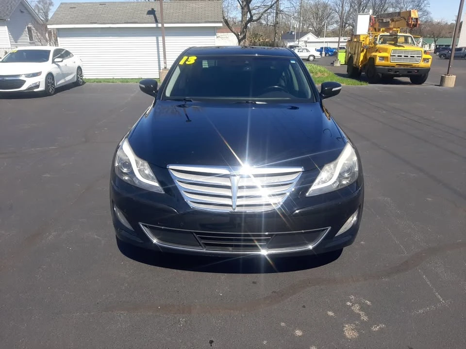 2013 Hyundai Genesis - Image 8 of 20