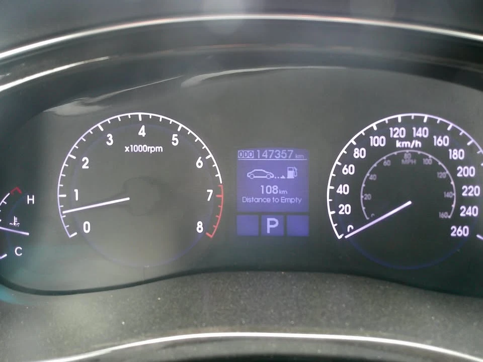2013 Hyundai Genesis - Image 19 of 20