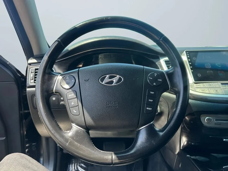 2013 Hyundai Genesis - Image 6 of 13