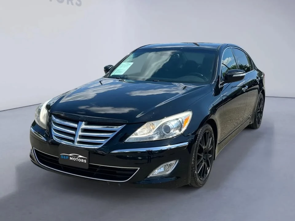 2013 Hyundai Genesis - Image 8 of 13