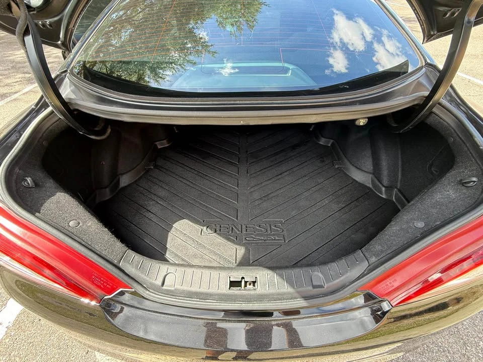 2013 Hyundai Genesis - Image 14 of 14