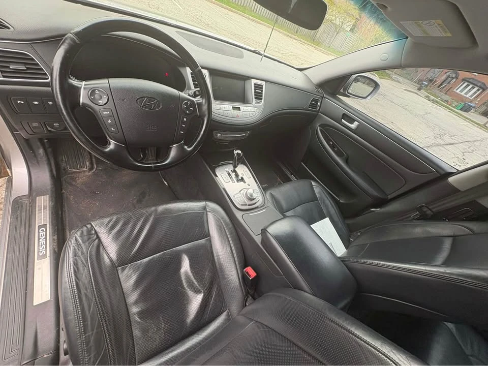 2013 Hyundai Genesis - Image 5 of 8
