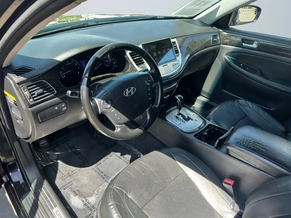 2013 Hyundai Genesis - Image 3 of 13