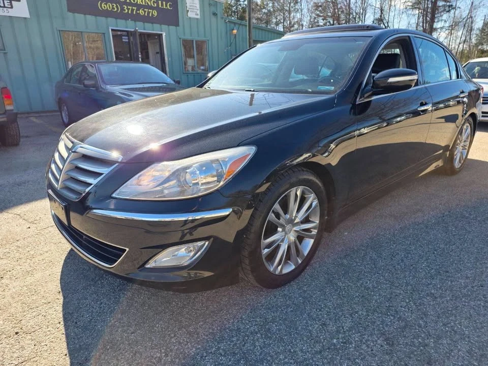 2013 Hyundai Genesis - Image 3 of 20
