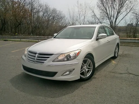 2013 Hyundai Genesis