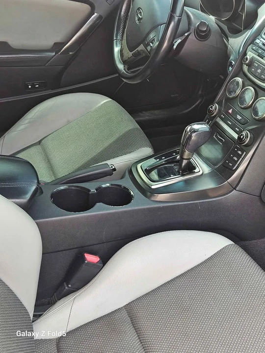 2013 Hyundai Genesis - Image 4 of 4