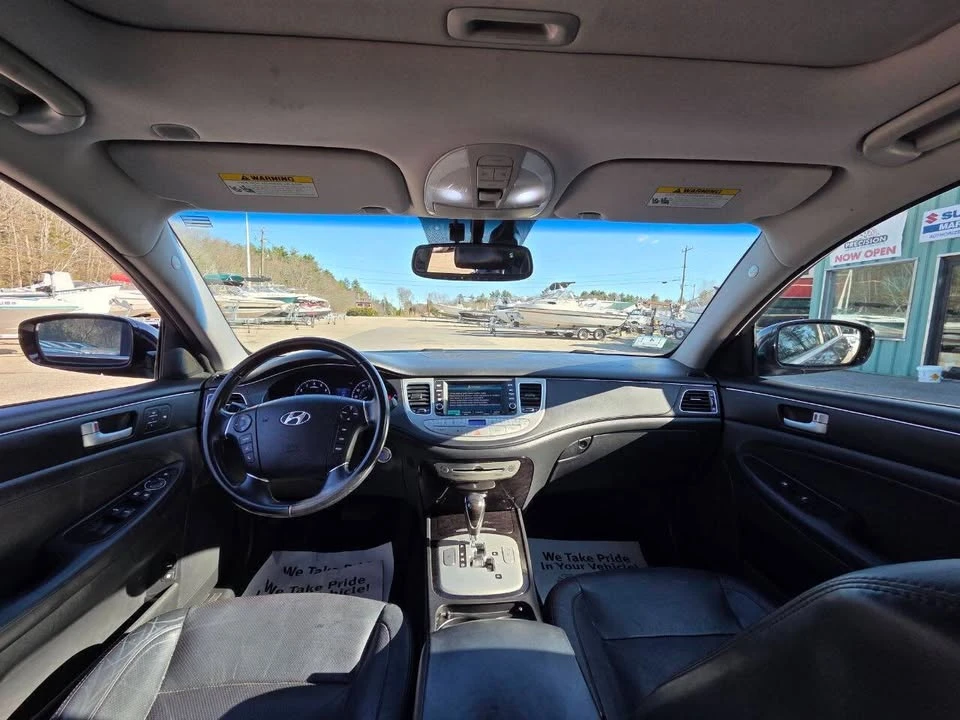 2013 Hyundai Genesis - Image 18 of 20