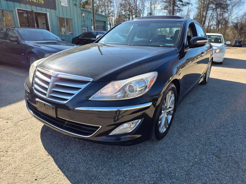 2013 Hyundai Genesis - Image 4 of 20