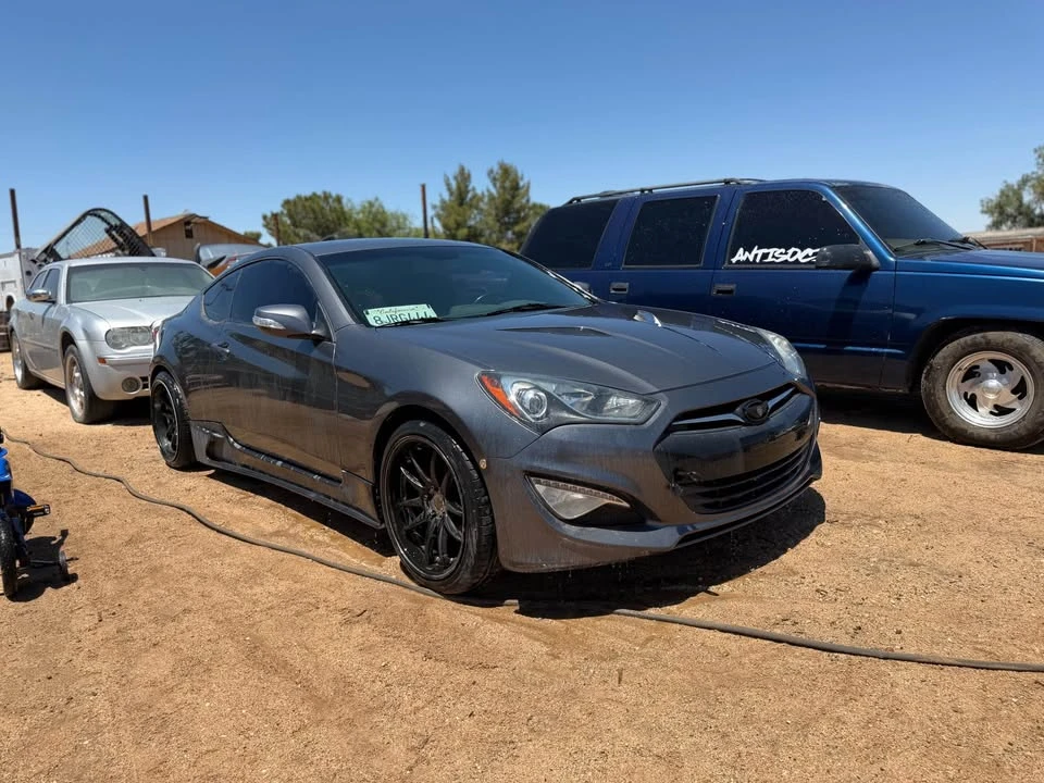2013 Hyundai Genesis - Image 4 of 4
