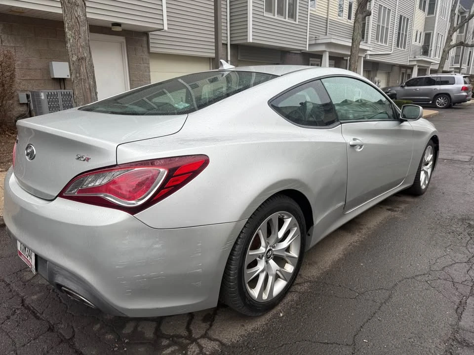 2013 Hyundai Genesis Coupe - Image 4 of 11