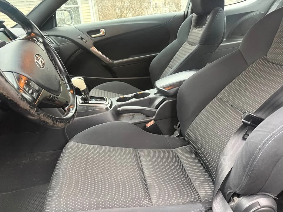2013 Hyundai Genesis Coupe - Image 7 of 11