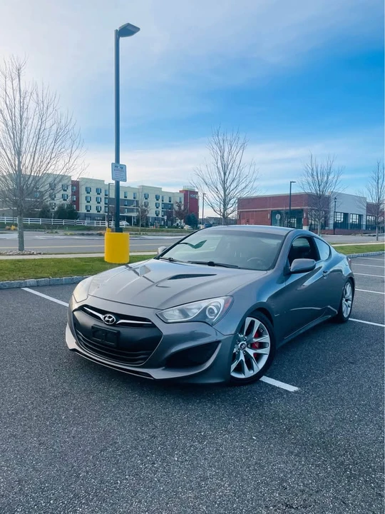 2013 Hyundai Genesis Coupe - Image 7 of 12