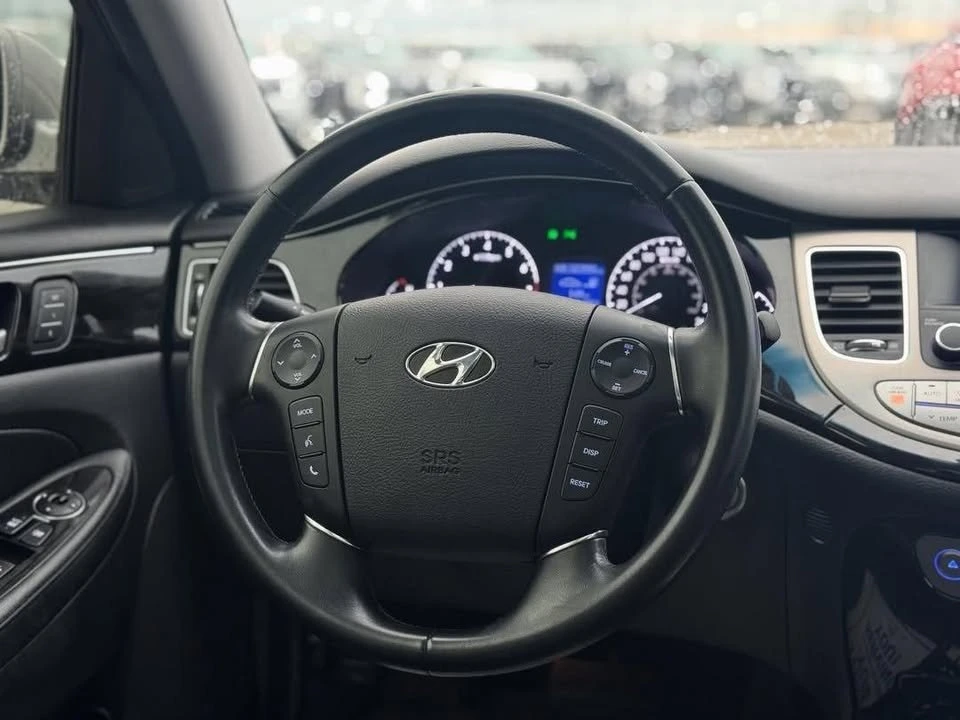 2013 Hyundai Genesis - Image 3 of 7