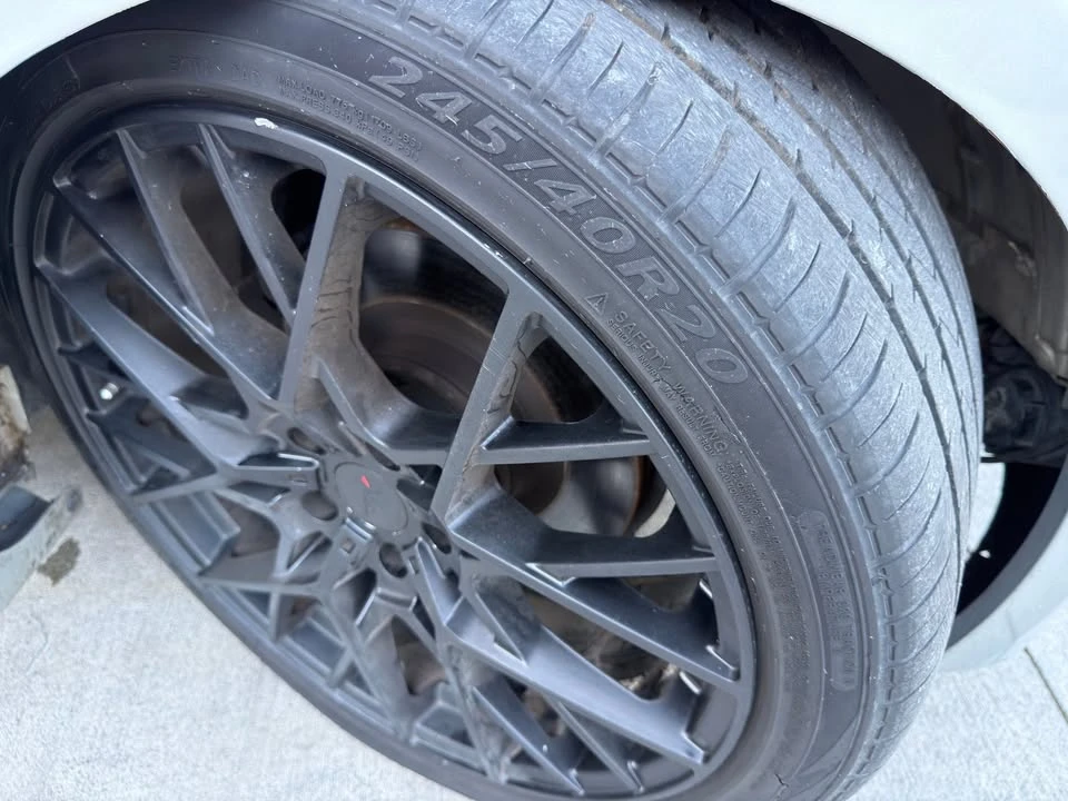 2013 Hyundai Genesis - Image 20 of 20